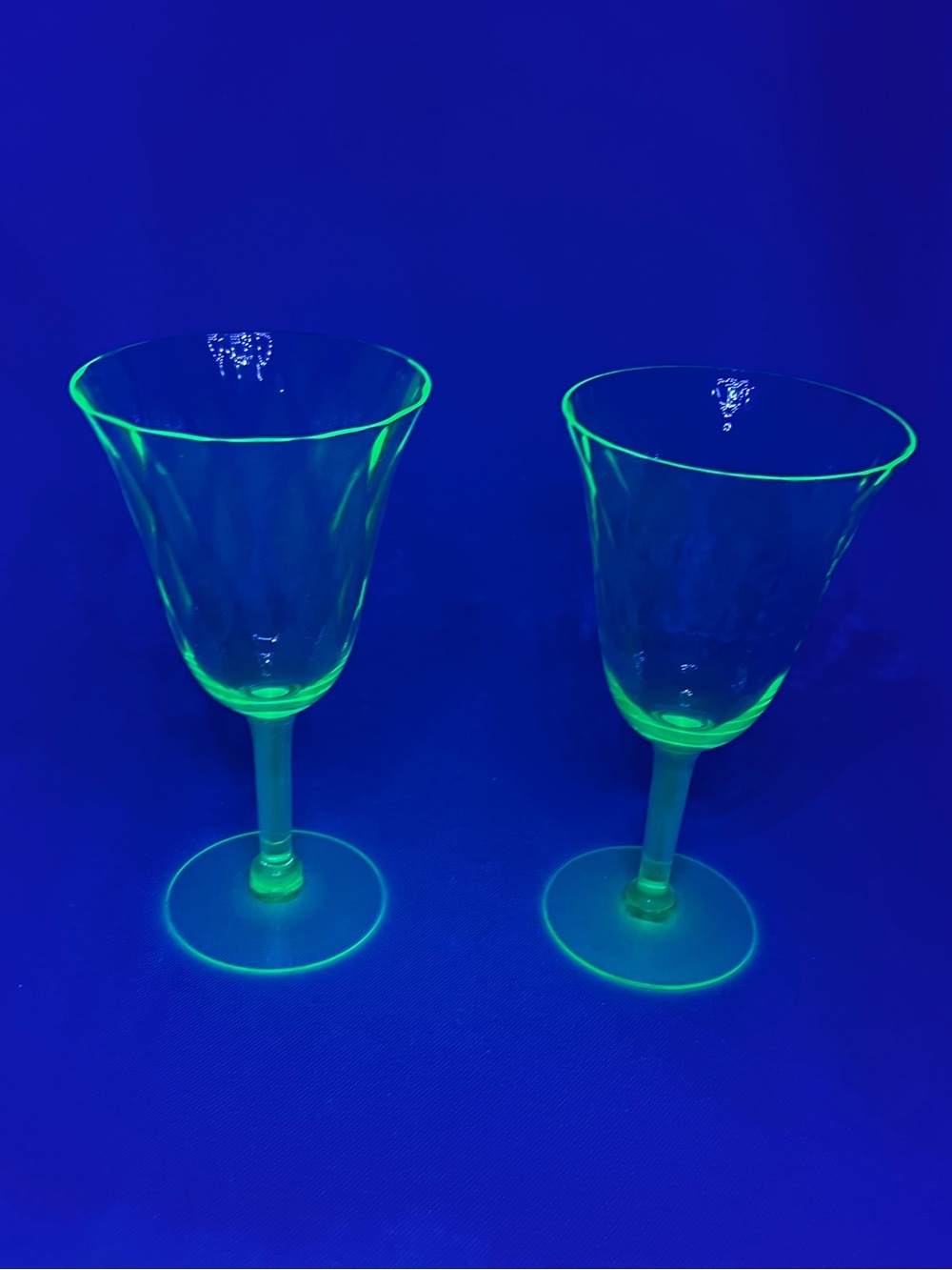 💚 Vintage Uranium Glass Wine Goblets Set of 2 Green Stemware – Textured Glasses